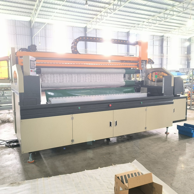 เครื่องประกอบพ็อกเก็ตสปริงประสิทธิภาพสูง 6.5KW 5-6 สาย / เอาต์พุตขั้นต่ำ