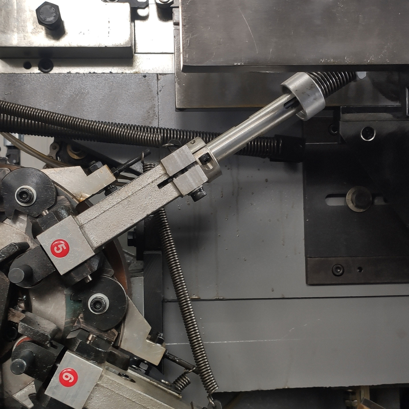 Dia 1.8-2.5mm Wire Spring Mattress Production Line Torsion Machine ที่ทำให้สปริง